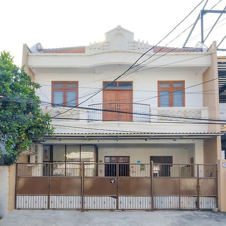 Mono Coliving Kertajaya Syariah, Sby Hotel Surabaya Ngoại thất bức ảnh