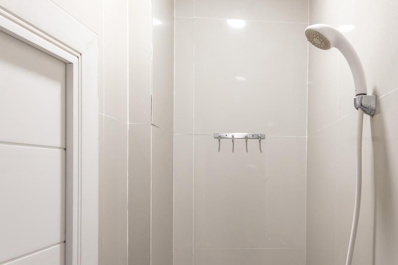 Mono Coliving Kertajaya Syariah, Sby Hotel Surabaya Ngoại thất bức ảnh