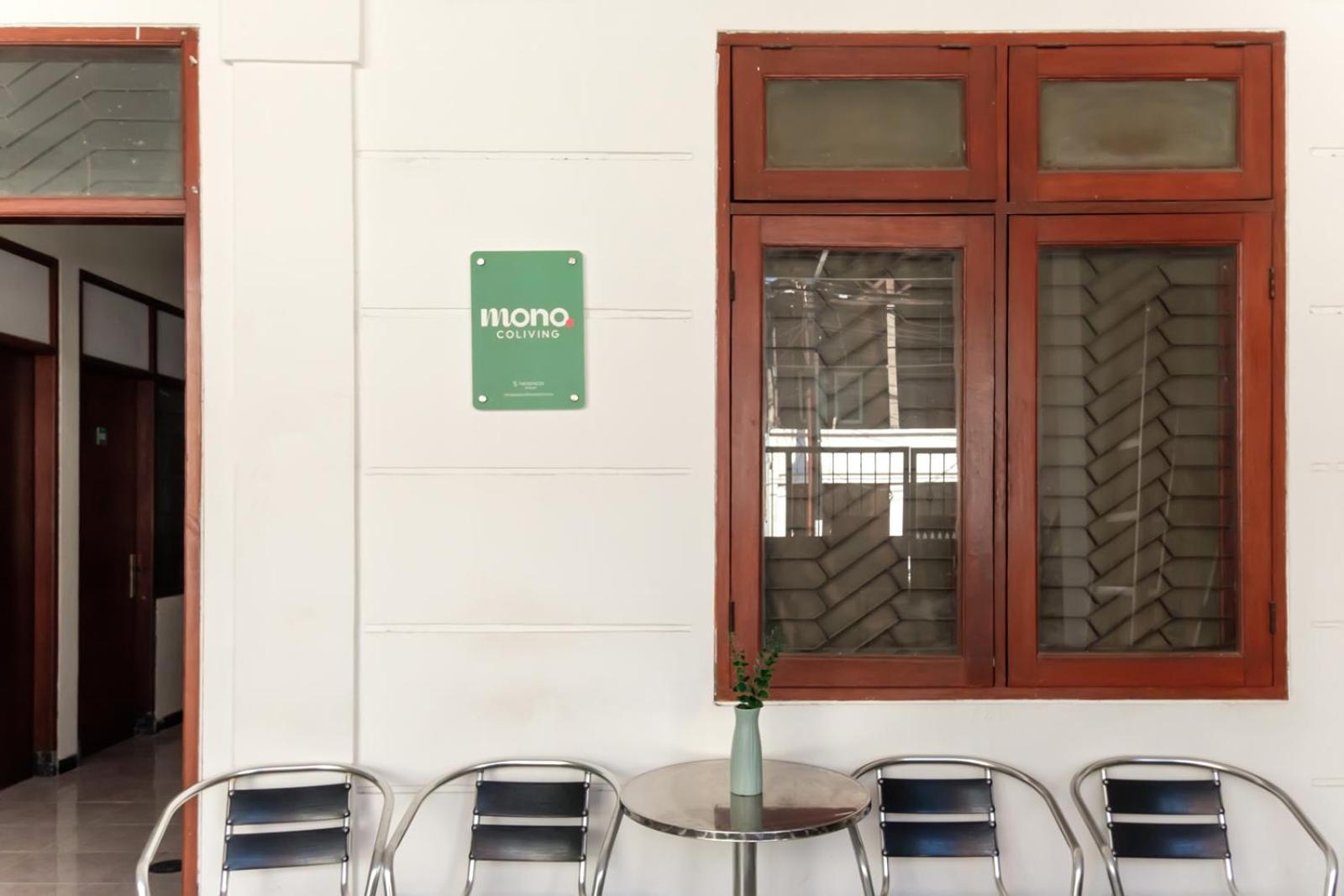 Mono Coliving Kertajaya Syariah, Sby Hotel Surabaya Ngoại thất bức ảnh